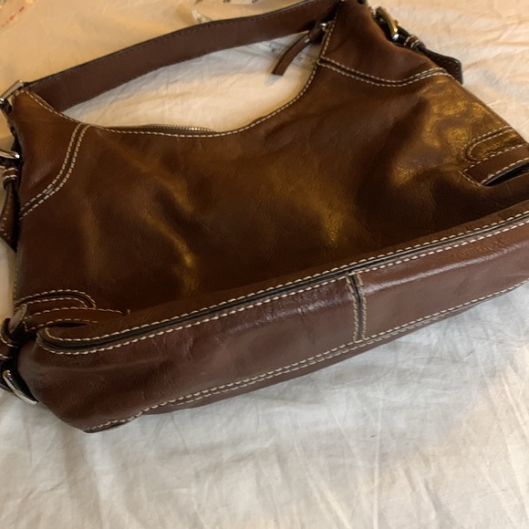 Michael Kors vintage cognac hobo with silver hardware - Picture 13 of 13